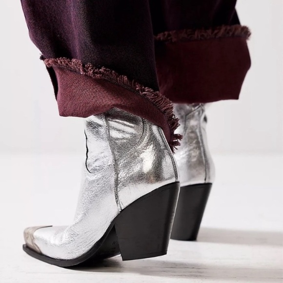 Free People Brayden Metallic Leather Metal Toe Western Cowboy Boots Booties 8.5 - Picture 4 of 16